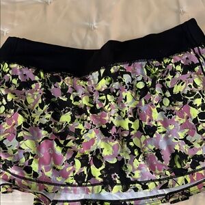lululemon Pace Rival Black and Multicolor Floral Mini Skort